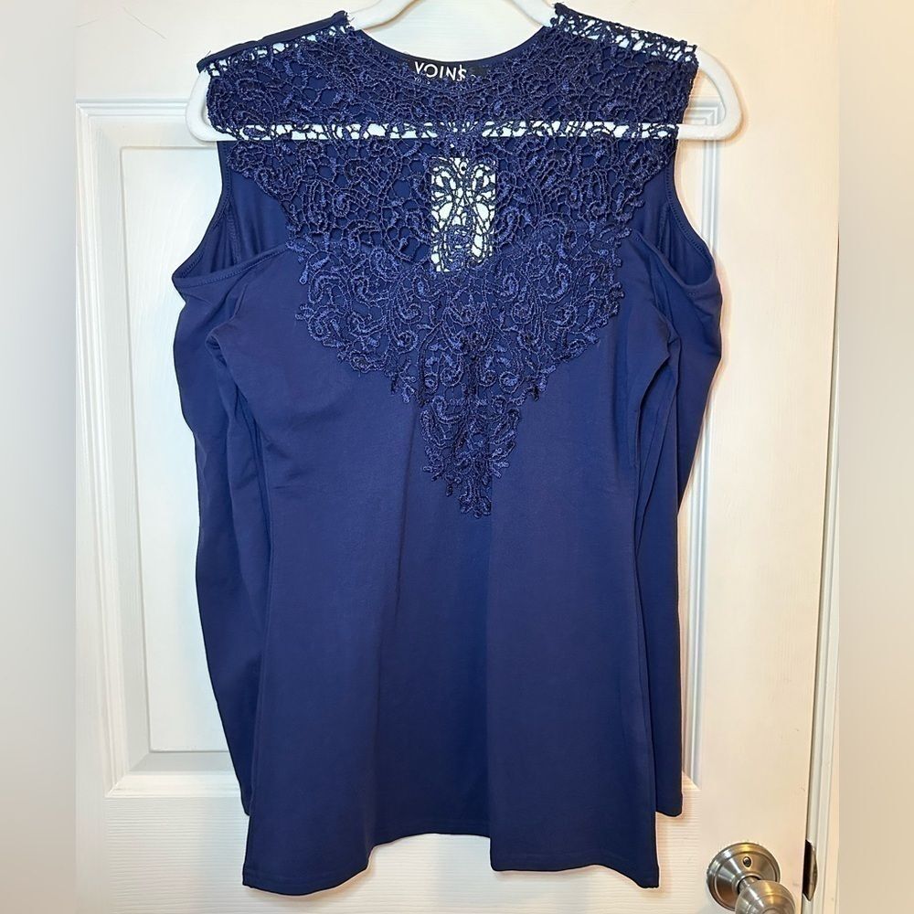 NWT Ladies Size Small Navy Blue Cold Shoulder Elegant Top with Lace Front